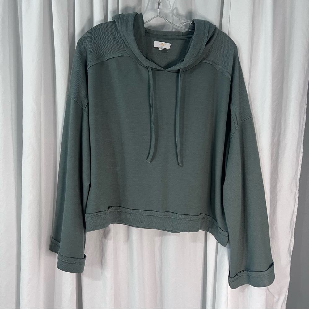 Body & Sol Women's Green Hoodie Top